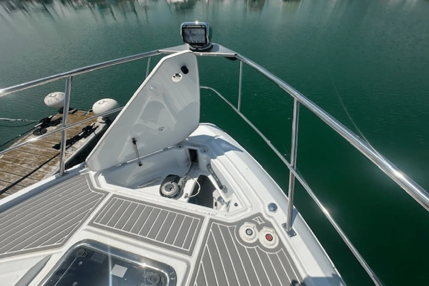 2023 Cruisers Yachts 390 EXPRESS COUPE Image Thumbnail #42