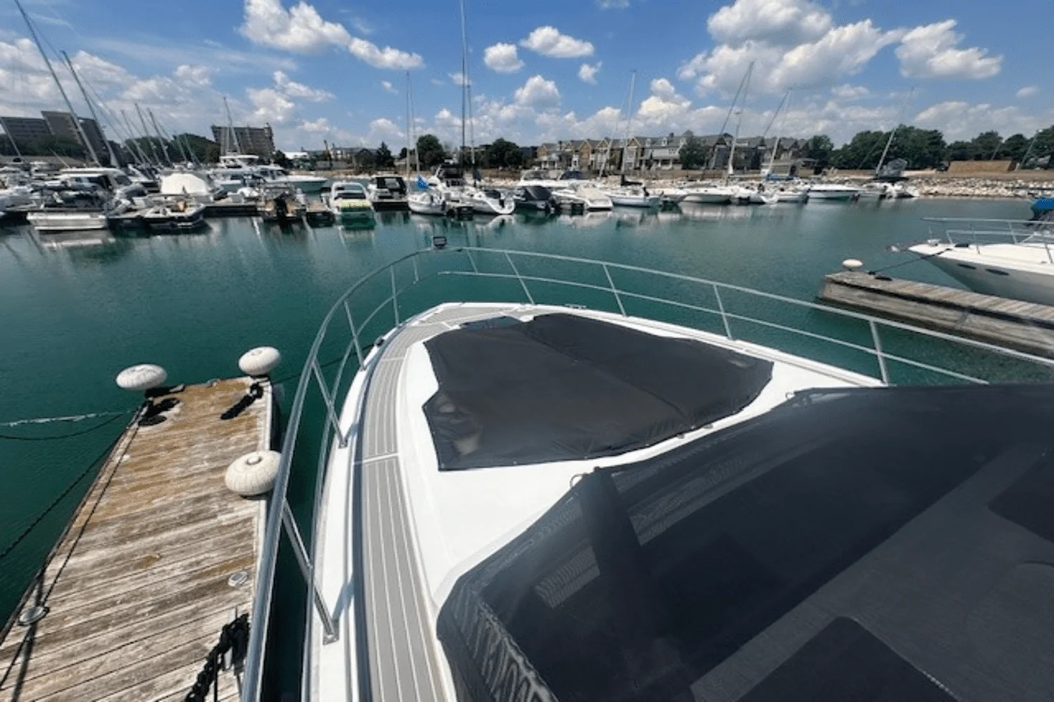 2023 Cruisers Yachts 390 EXPRESS COUPE Image Thumbnail #39