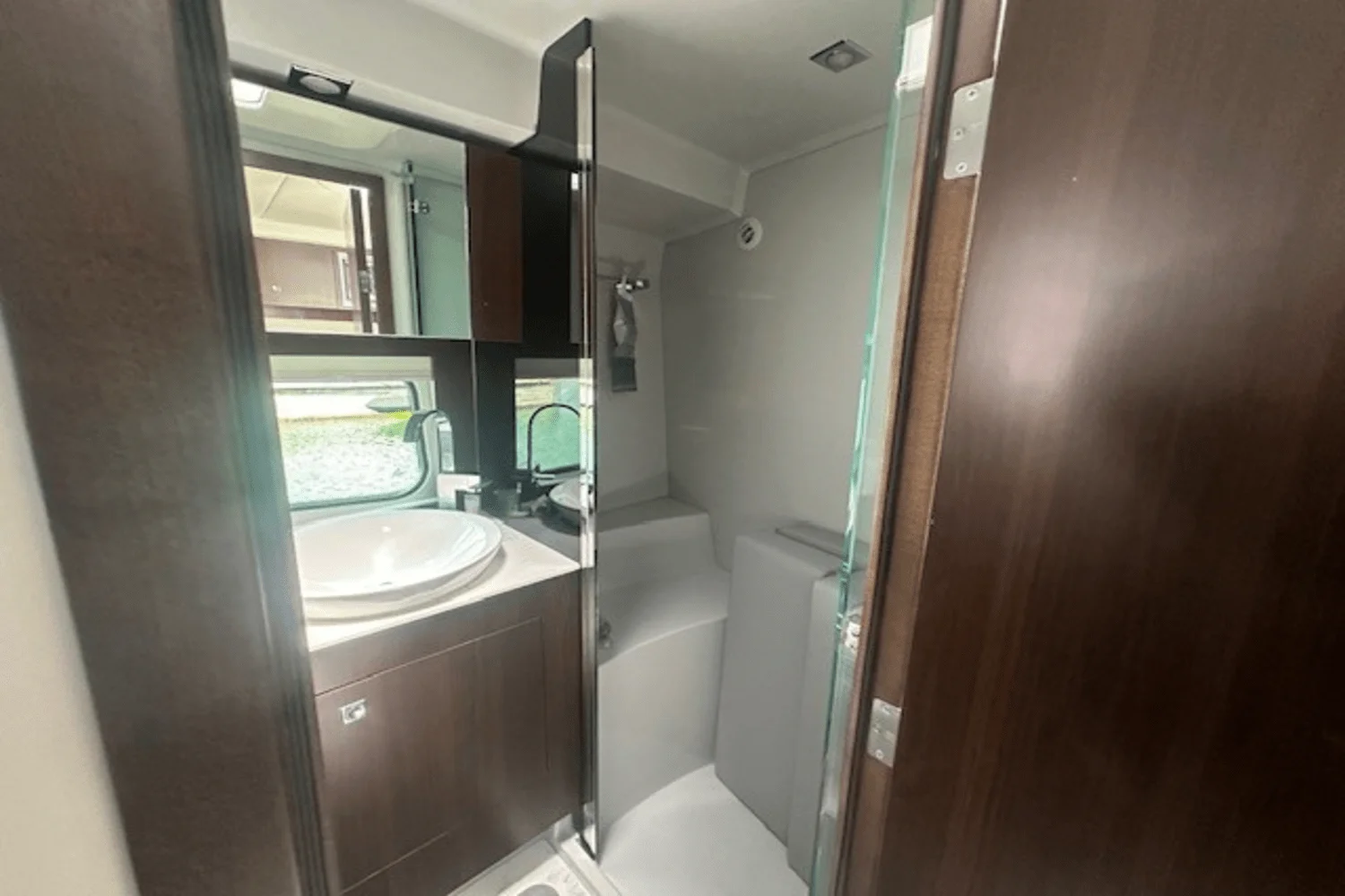 2023 Cruisers Yachts 390 EXPRESS COUPE Image Thumbnail #49