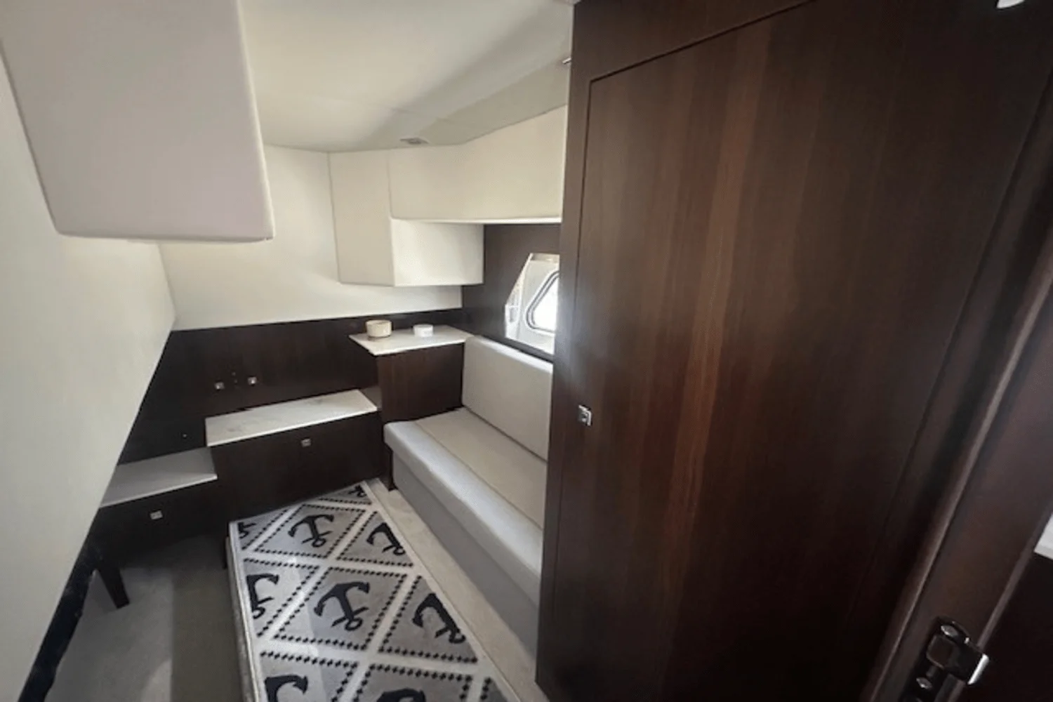 2023 Cruisers Yachts 390 EXPRESS COUPE Image Thumbnail #52