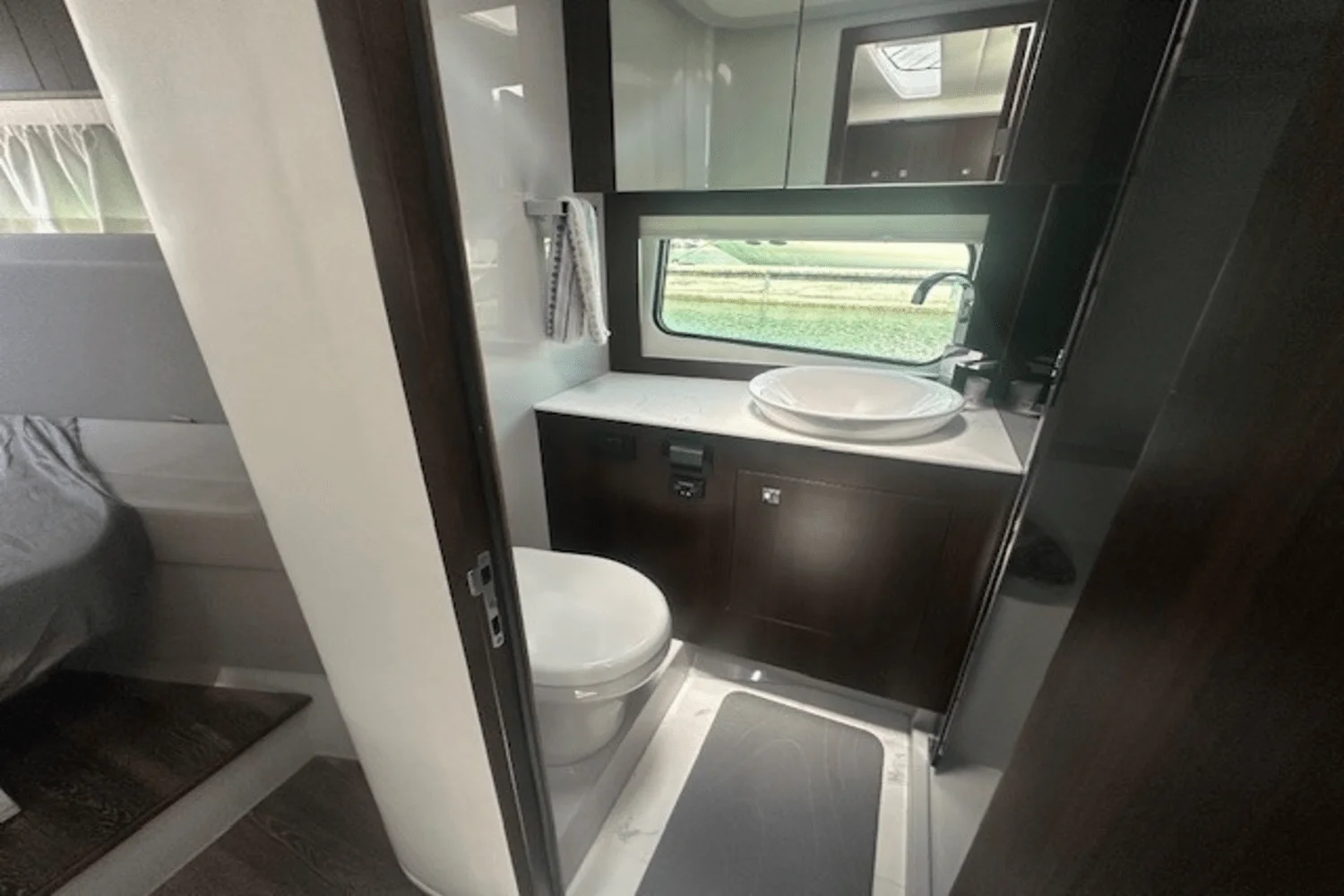 2023 Cruisers Yachts 390 EXPRESS COUPE Image Thumbnail #50