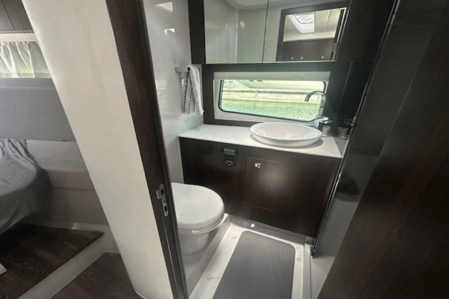 2023 Cruisers Yachts 390 EXPRESS COUPE Image Thumbnail #50