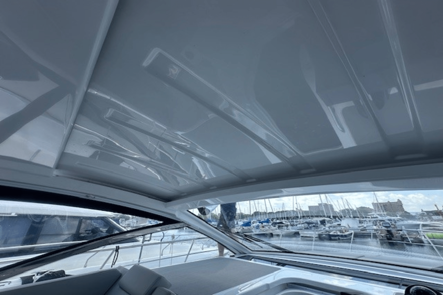 2023 Cruisers Yachts 390 EXPRESS COUPE Image Thumbnail #37