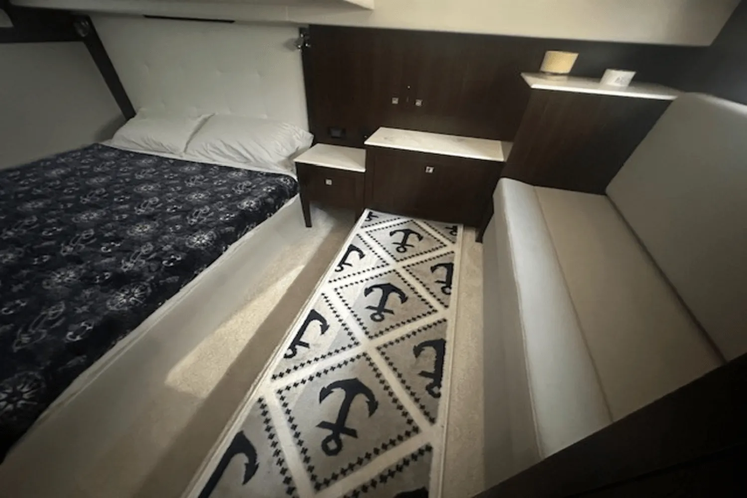 2023 Cruisers Yachts 390 EXPRESS COUPE Image Thumbnail #53