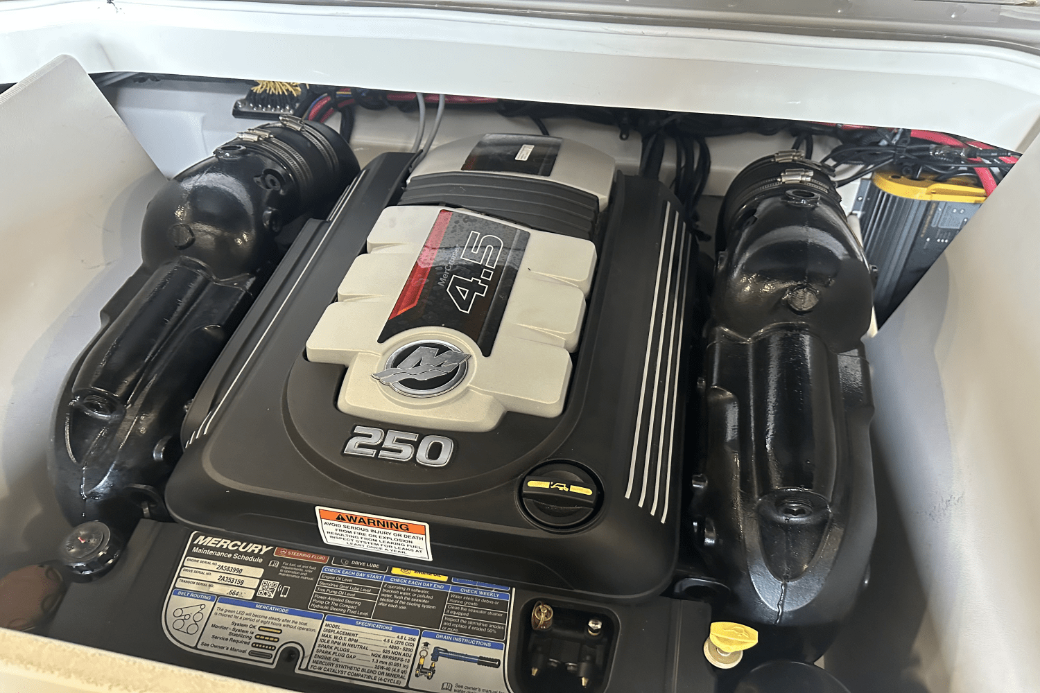 2019 Crownline 225 SS Image Thumbnail #31