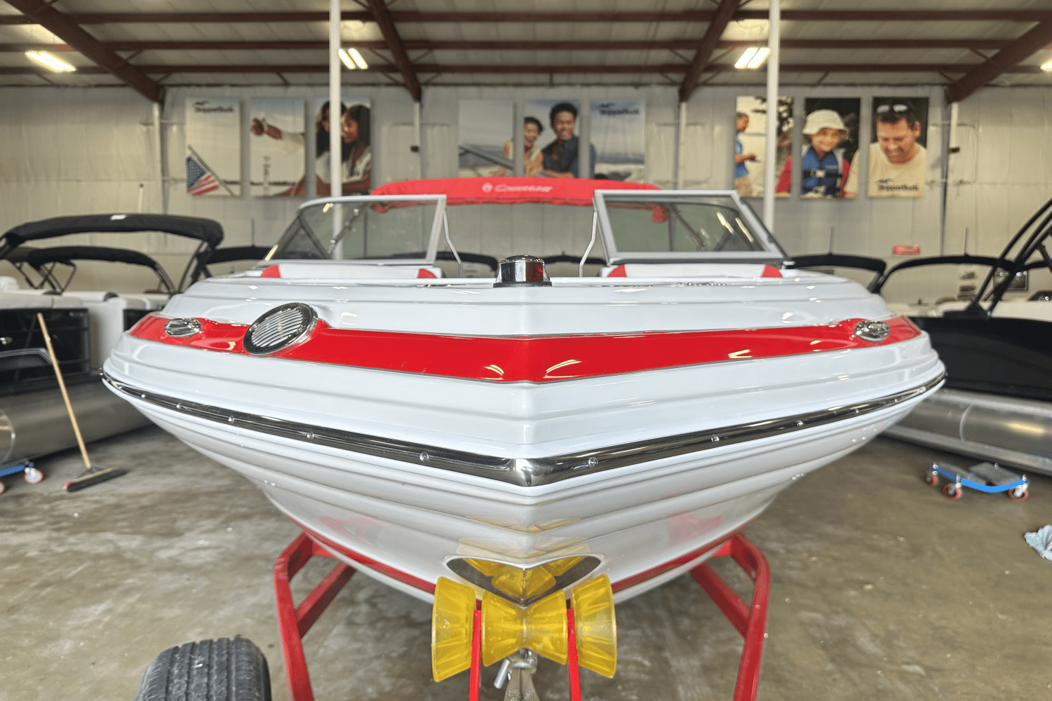 2019 Crownline 225 SS Image Thumbnail #2