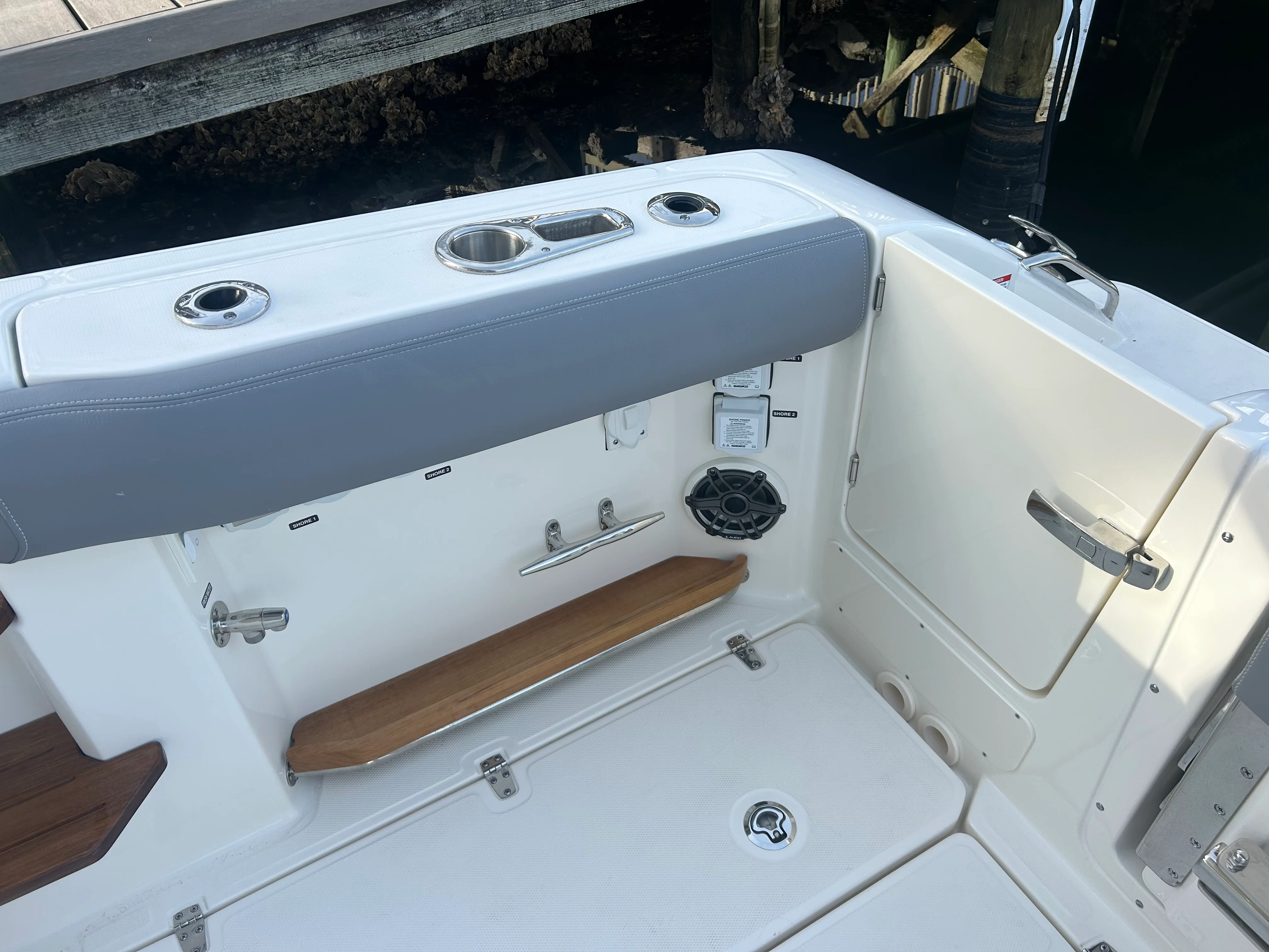 2026 Boston Whaler 350 Realm Image Thumbnail #9