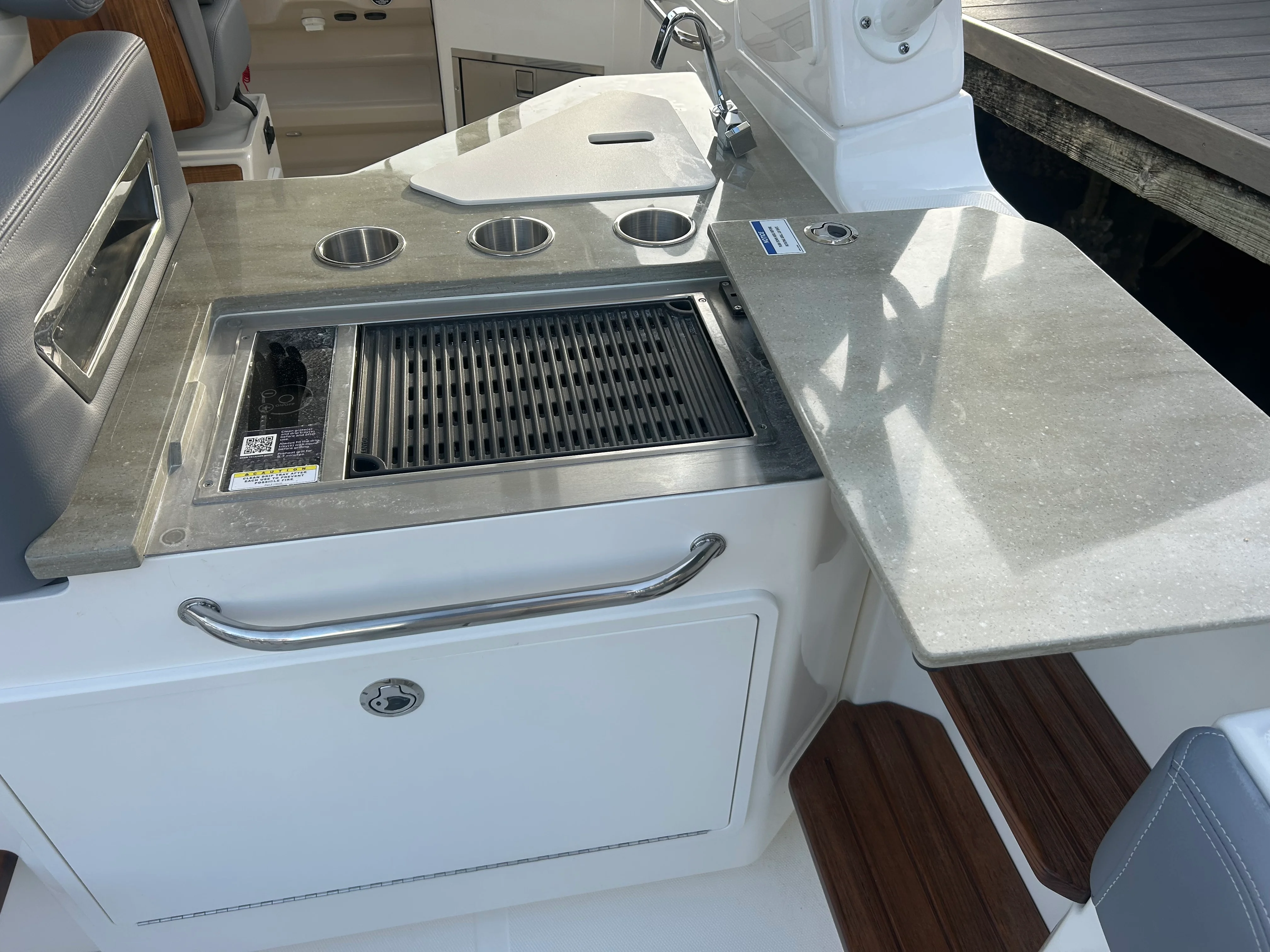 2026 Boston Whaler 350 Realm Image Thumbnail #11