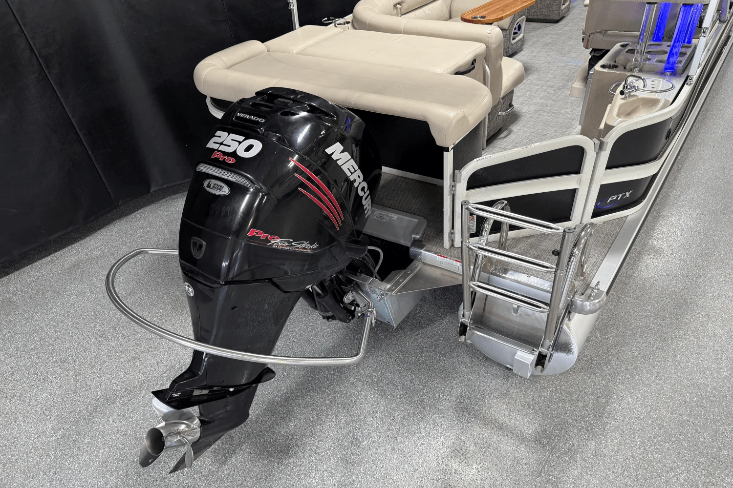 2017 Premier 250 GRAND MAJESTIC Image Thumbnail #10