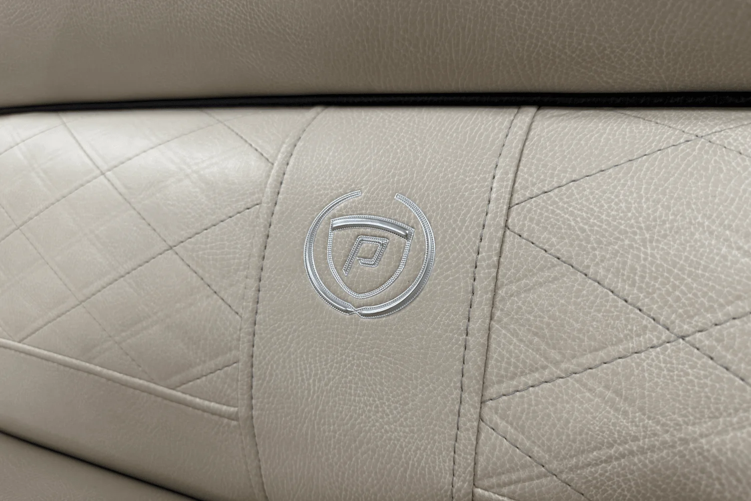 2017 Premier 250 GRAND MAJESTIC Image Thumbnail #71