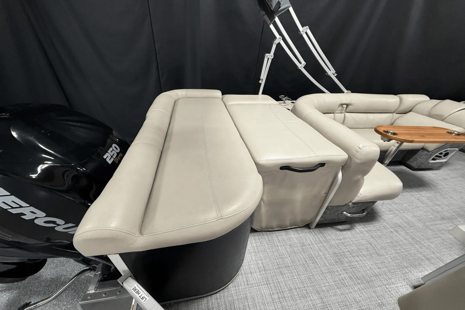 2017 Premier 250 GRAND MAJESTIC Image Thumbnail #19
