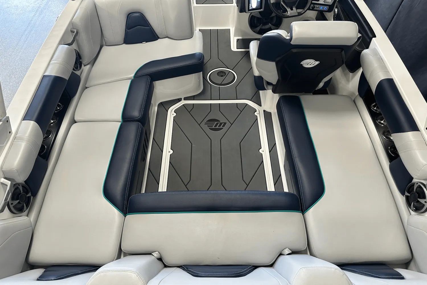 2021 Malibu 21 VLX Image Thumbnail #19