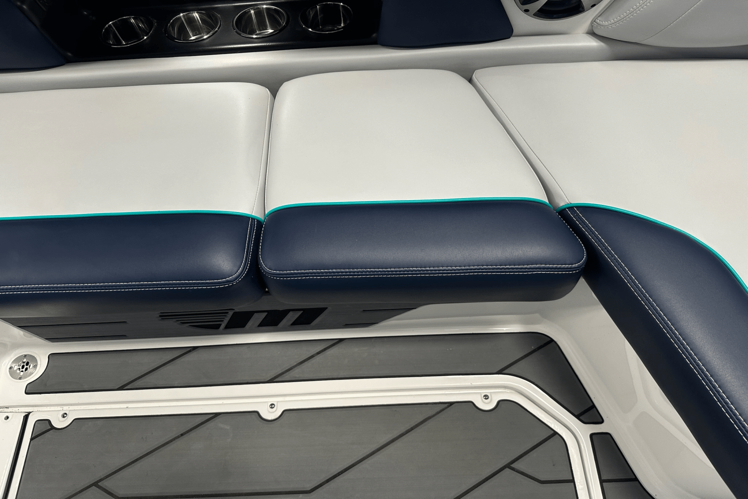 2021 Malibu VLX Image Thumbnail #32