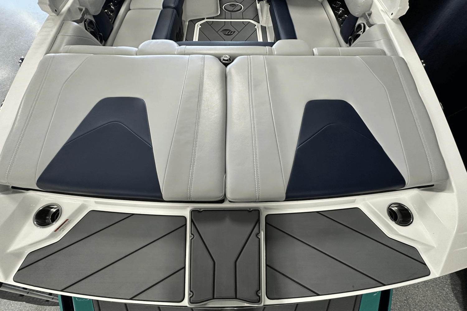2021 Malibu VLX Image Thumbnail #13