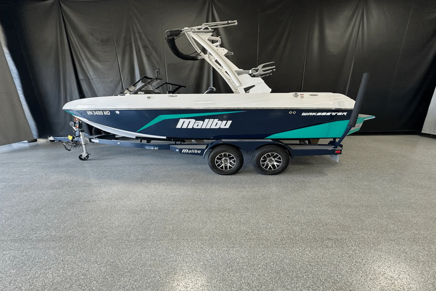 2021 Malibu 21 VLX Image Thumbnail #0