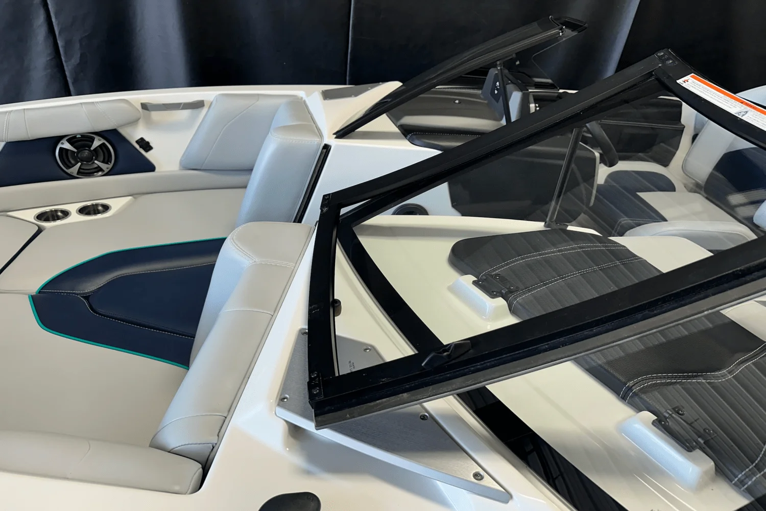 2021 Malibu 21 VLX Image Thumbnail #4