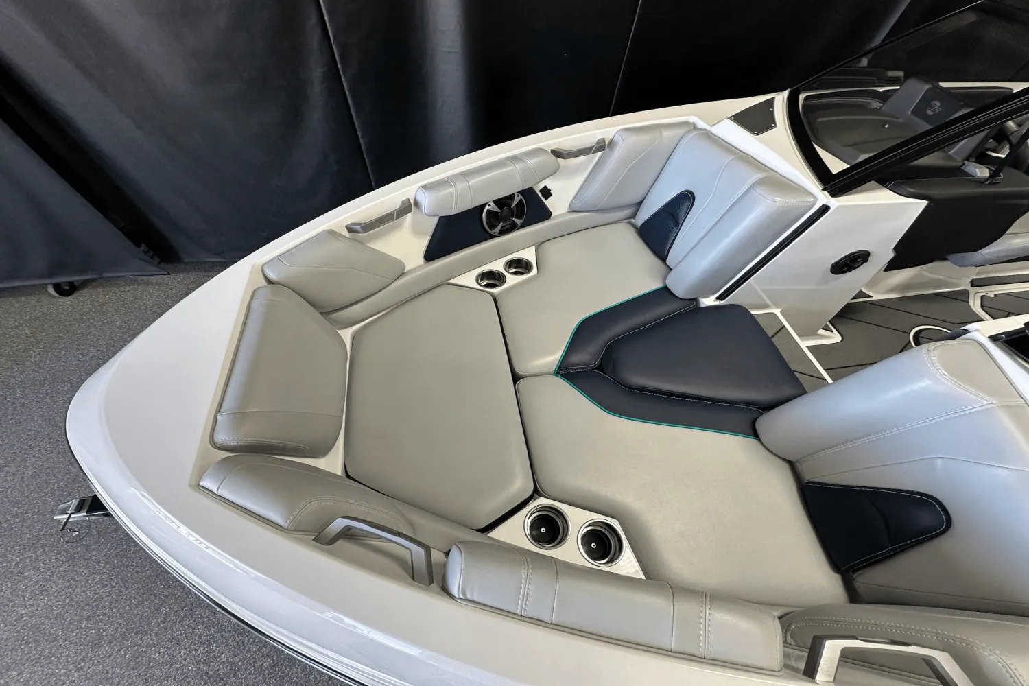 2021 Malibu 21 VLX Image Thumbnail #1