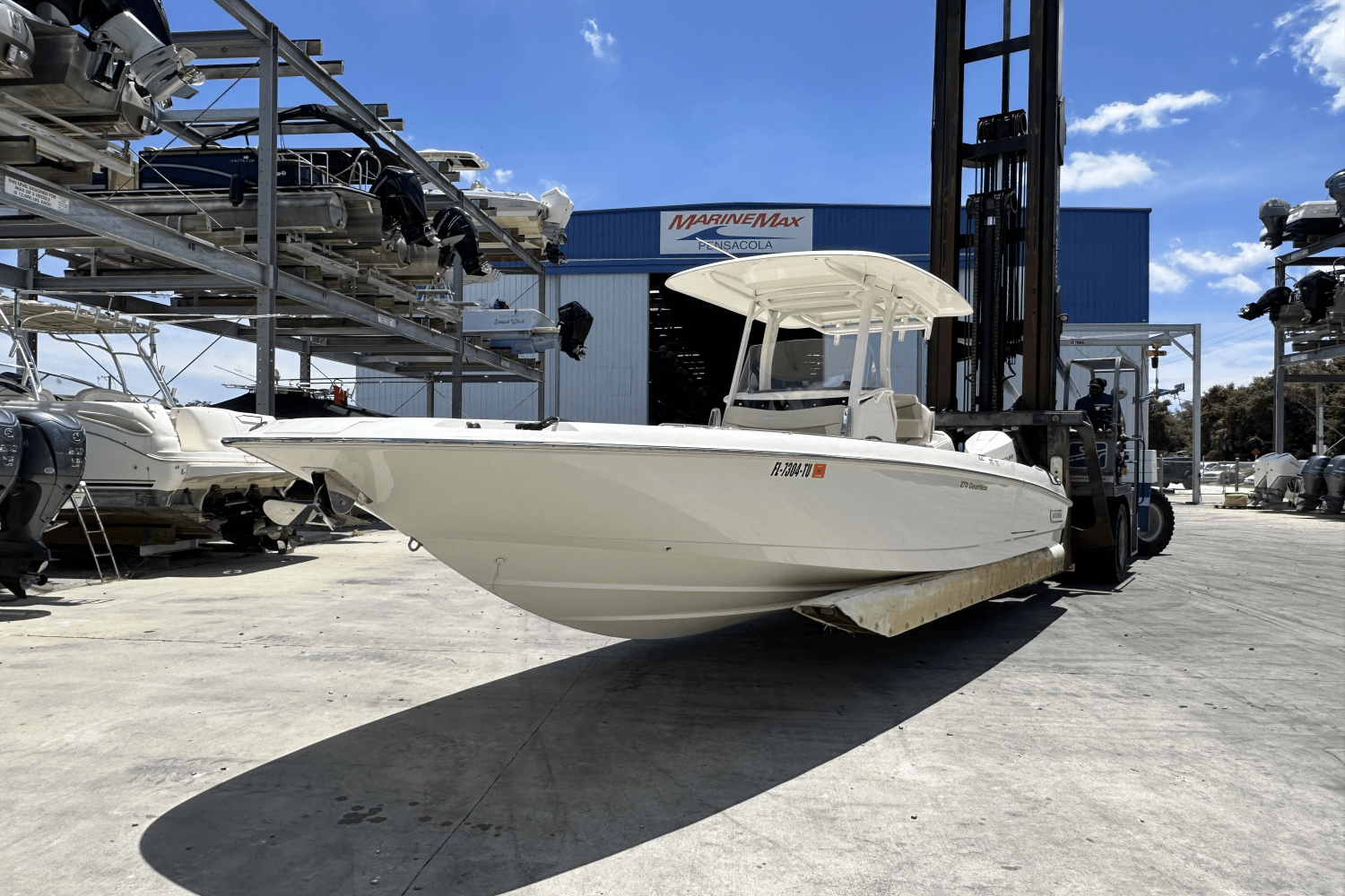 2021 Boston Whaler 270 DAUNTLESS Image Thumbnail #5