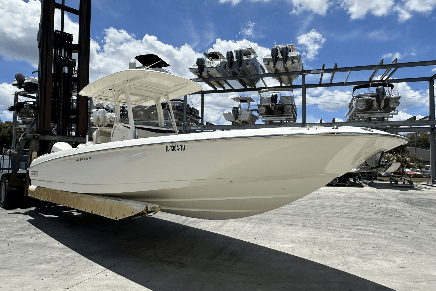 2021 Boston Whaler 270 DAUNTLESS Image Thumbnail #4