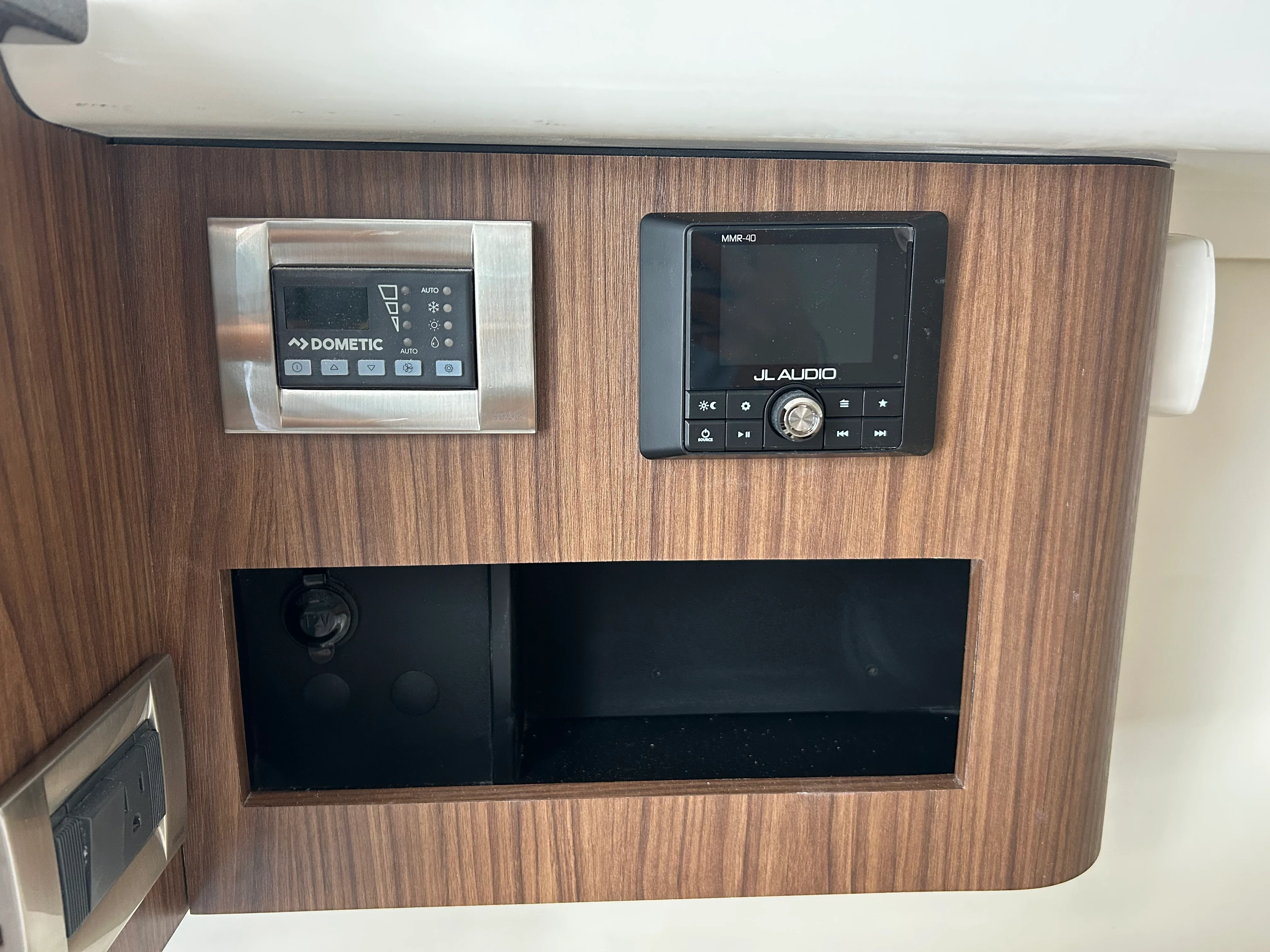 2026 Boston Whaler 285 Conquest Image Thumbnail #27