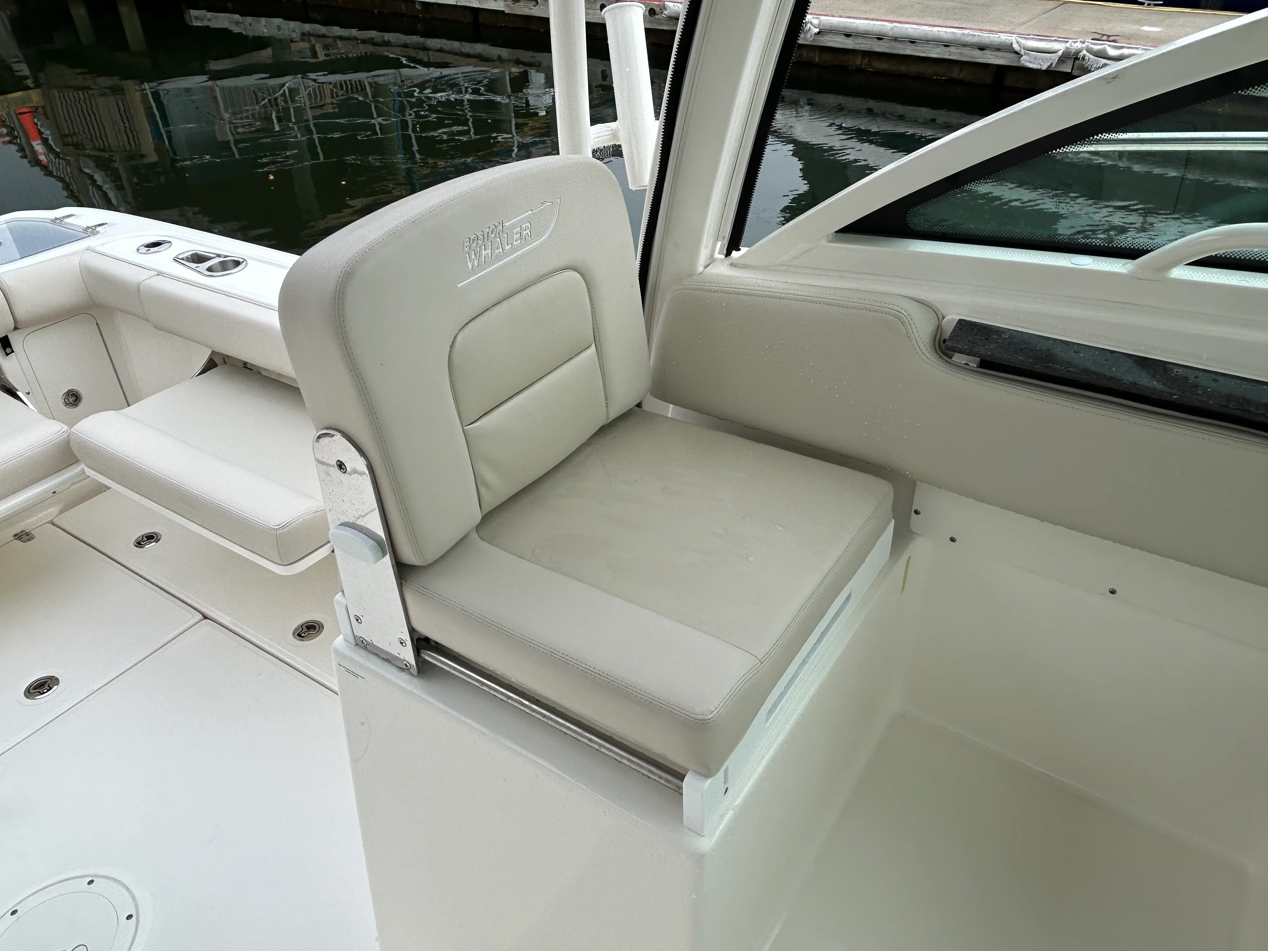 2026 Boston Whaler 285 Conquest Image Thumbnail #16