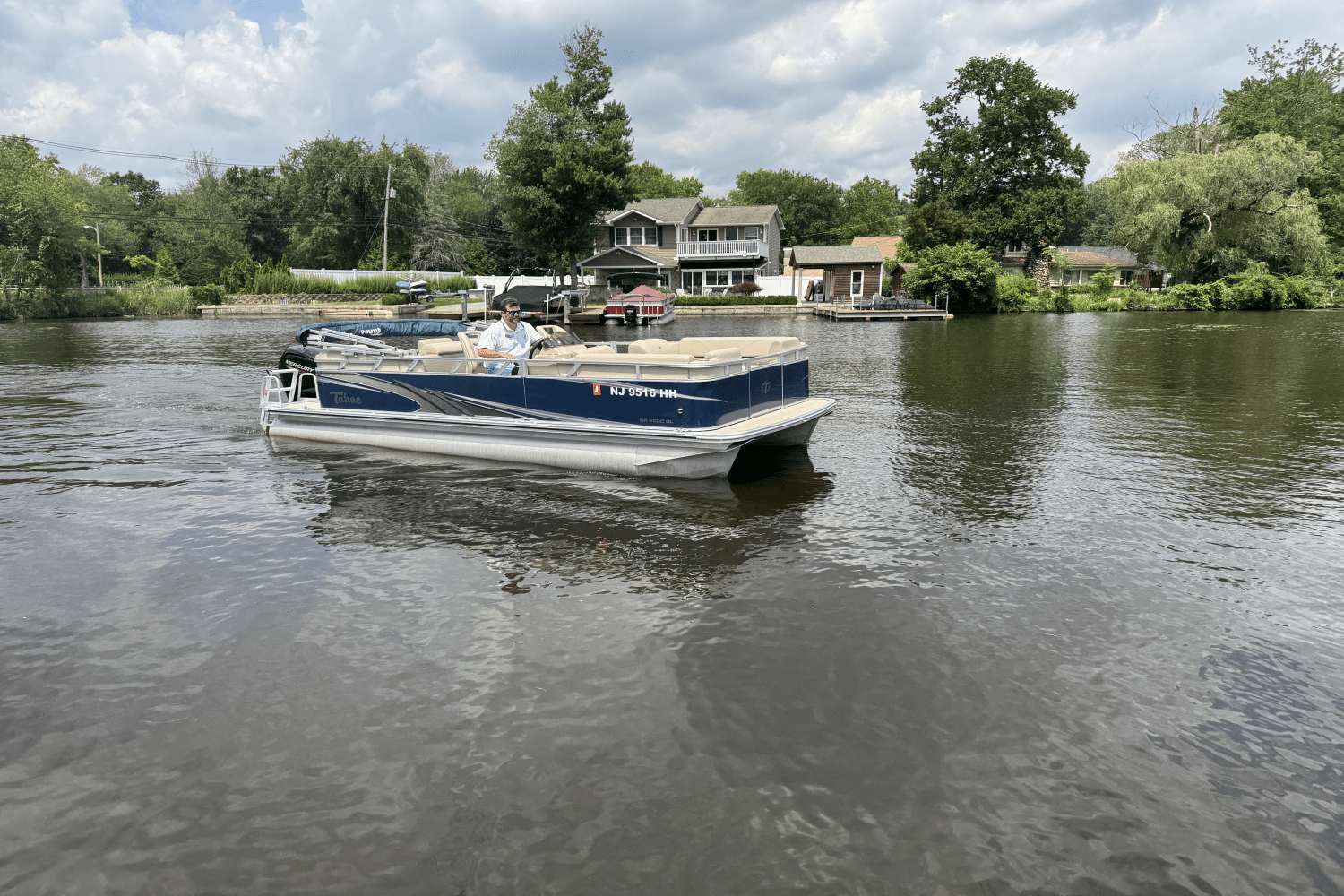 2022 Tahoe 2080 Image Thumbnail #4
