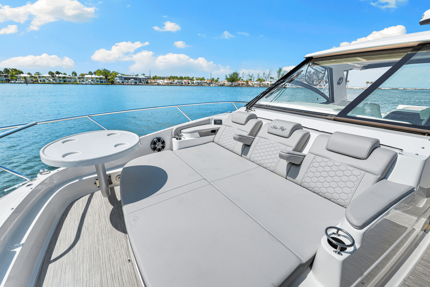 2024 Sea Ray Sundancer 320 Outboard Image Thumbnail #45