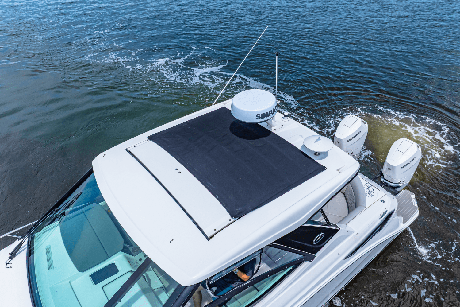 2024 Sea Ray Sundancer 320 Outboard Image Thumbnail #13