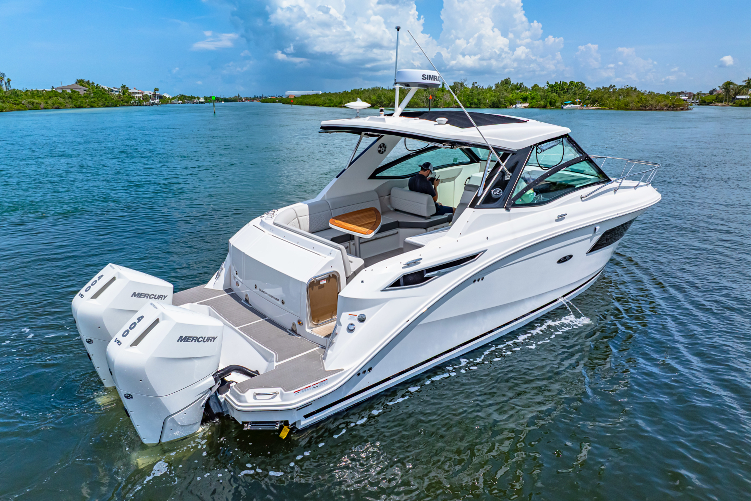 2024 Sea Ray Sundancer 320 Outboard Image Thumbnail #9