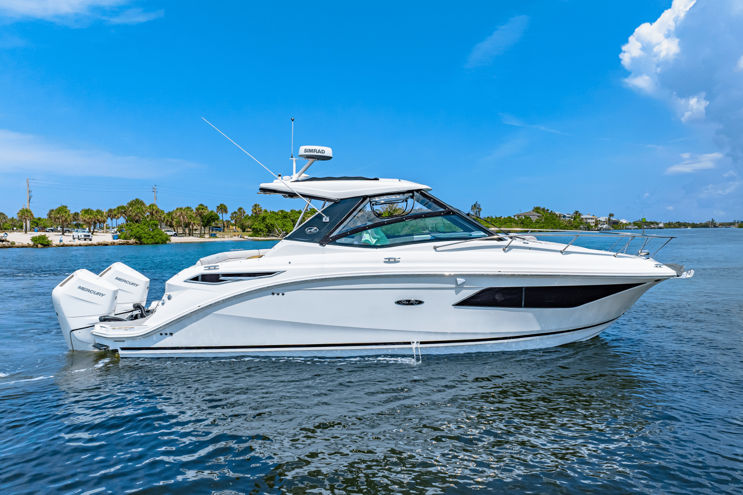 2024 Sea Ray Sundancer 320 Outboard Image Thumbnail #3