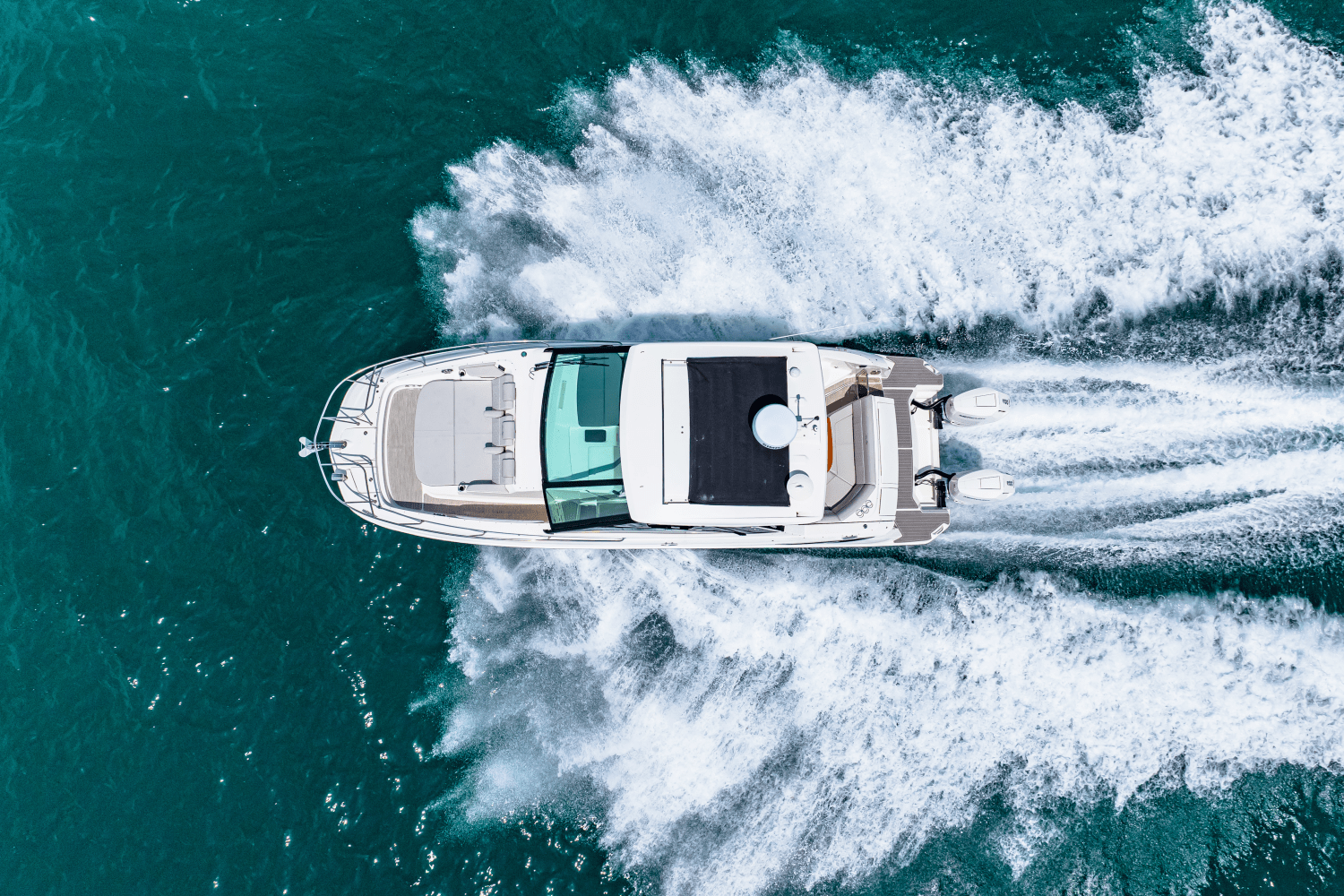2024 Sea Ray Sundancer 320 Outboard Image Thumbnail #20