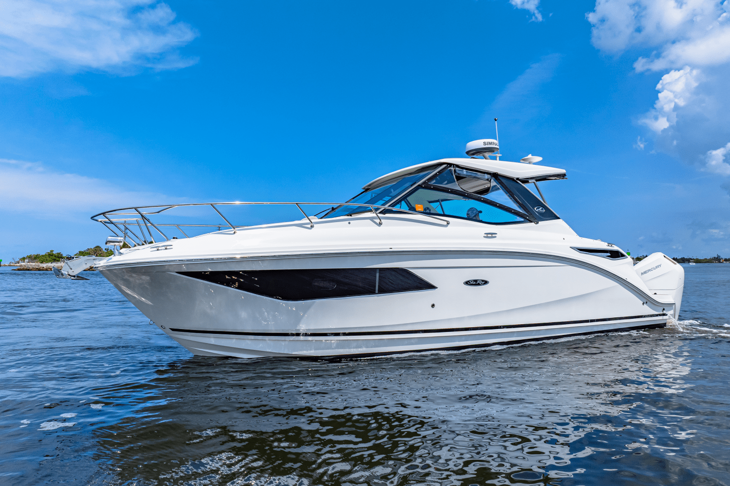 2024 Sea Ray Sundancer 320 Outboard Image Thumbnail #1