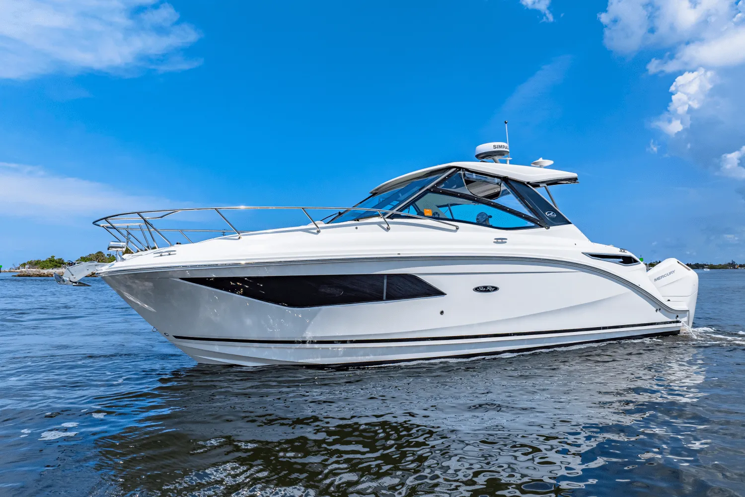2024 Sea Ray Sundancer 320 Outboard Image Thumbnail #1