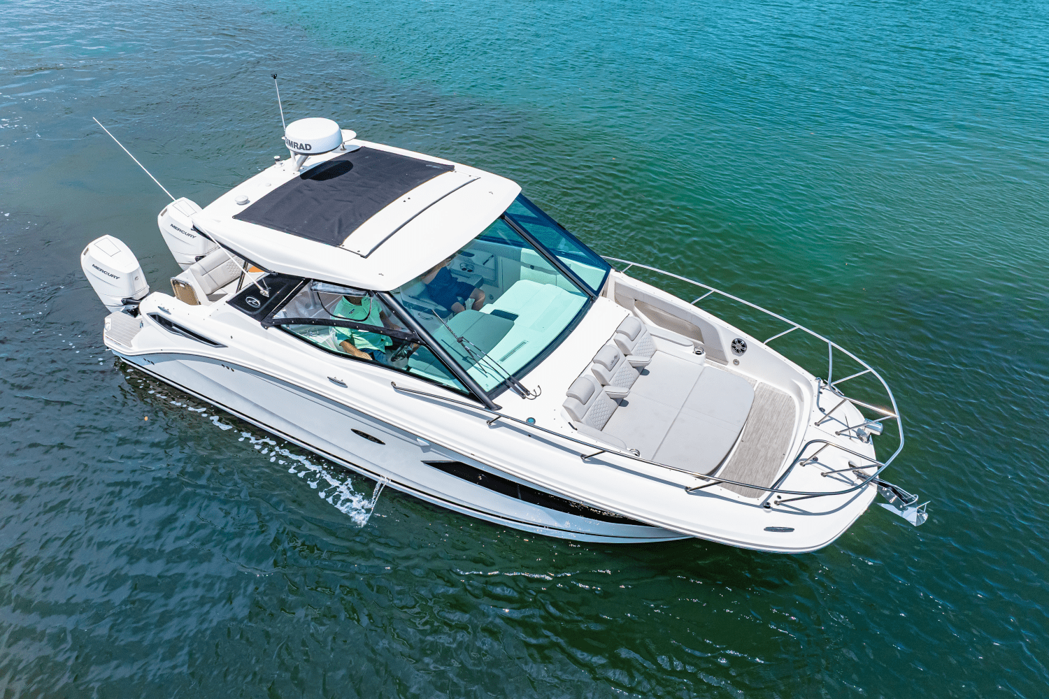 2024 Sea Ray Sundancer 320 Outboard Image Thumbnail #4