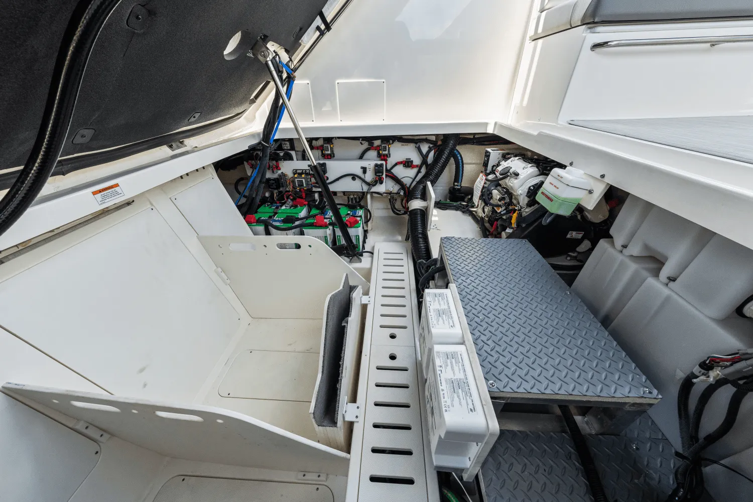 2024 Sea Ray Sundancer 320 Outboard Image Thumbnail #40