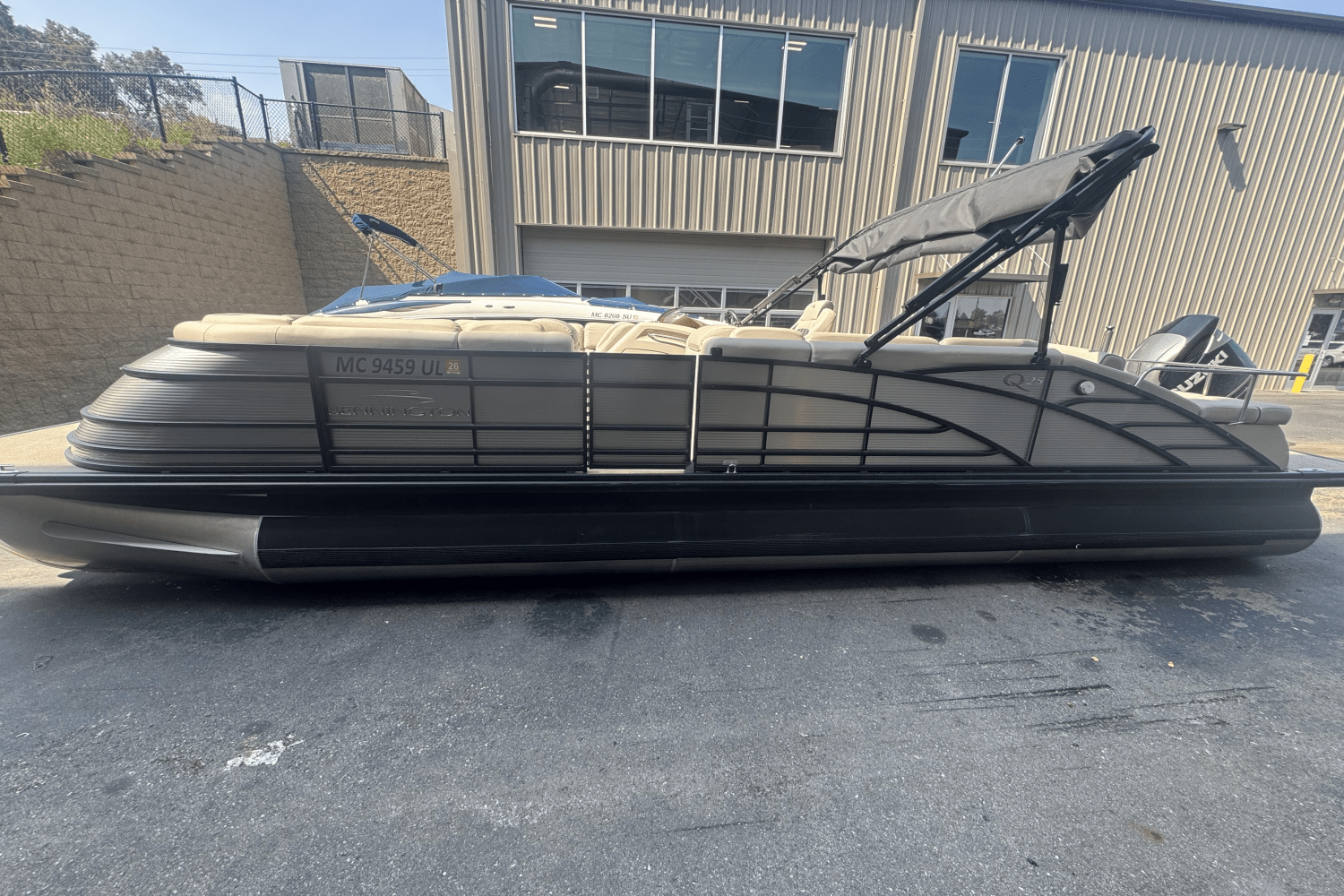 2019 Bennington 25 QSB X1 Image Thumbnail #2