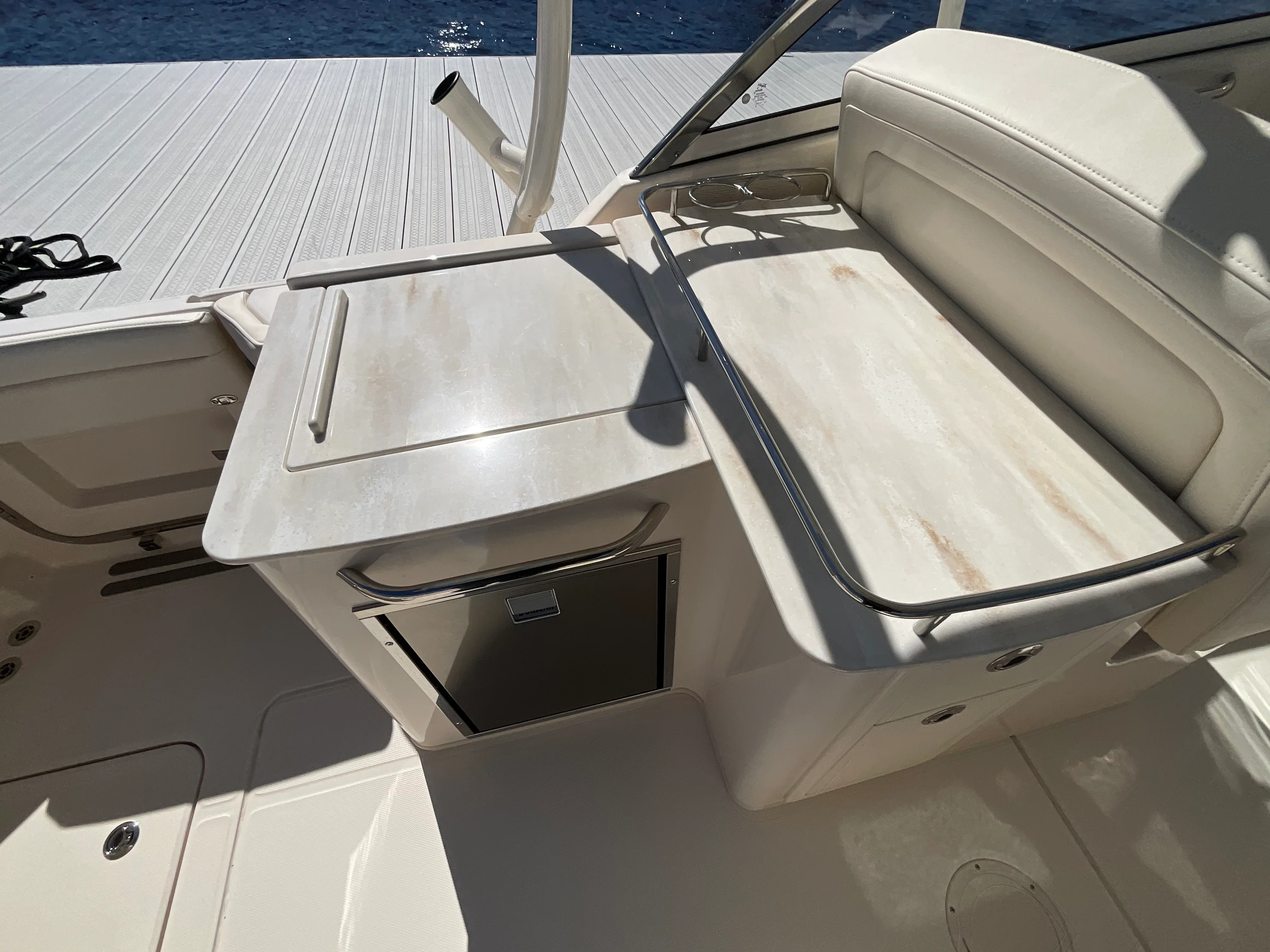 2026 Grady-White Freedom 285 Image Thumbnail #4