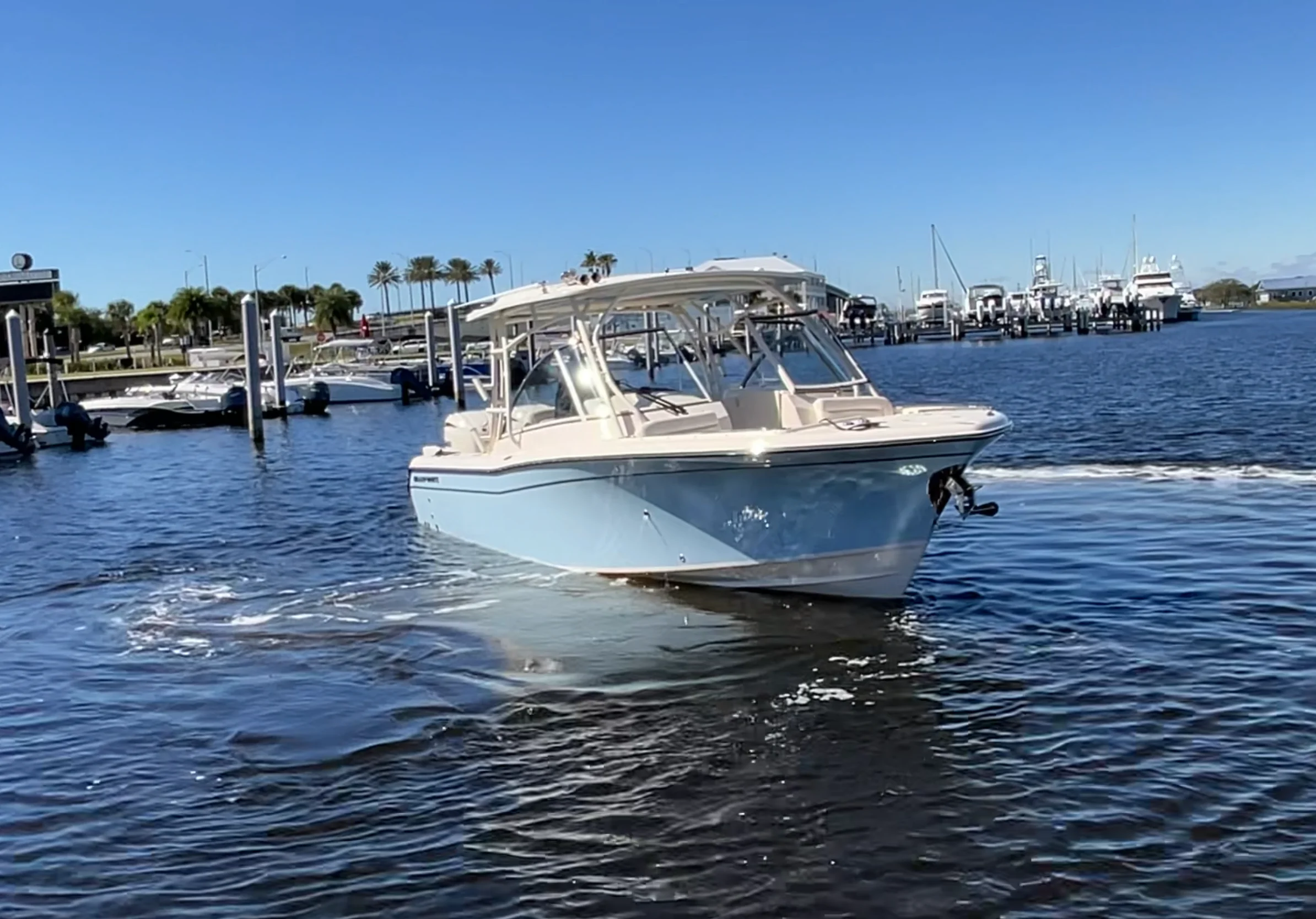 2026 Grady-White Freedom 285 Image Thumbnail #3