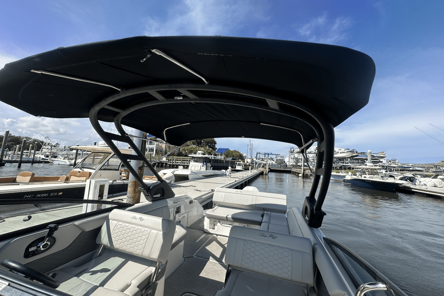 2021 Sea Ray 250 SDX OUTBOARD Image Thumbnail #13