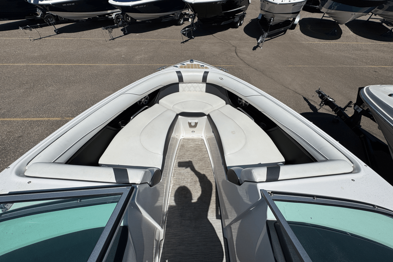 2018 Regal 2300 BOW RIDER Image Thumbnail #20