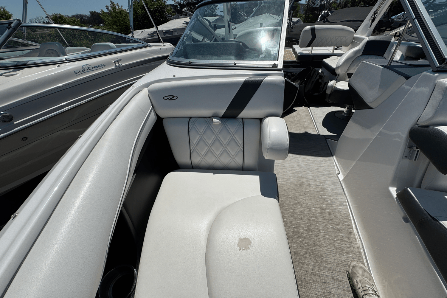 2018 Regal 2300 BOW RIDER Image Thumbnail #23