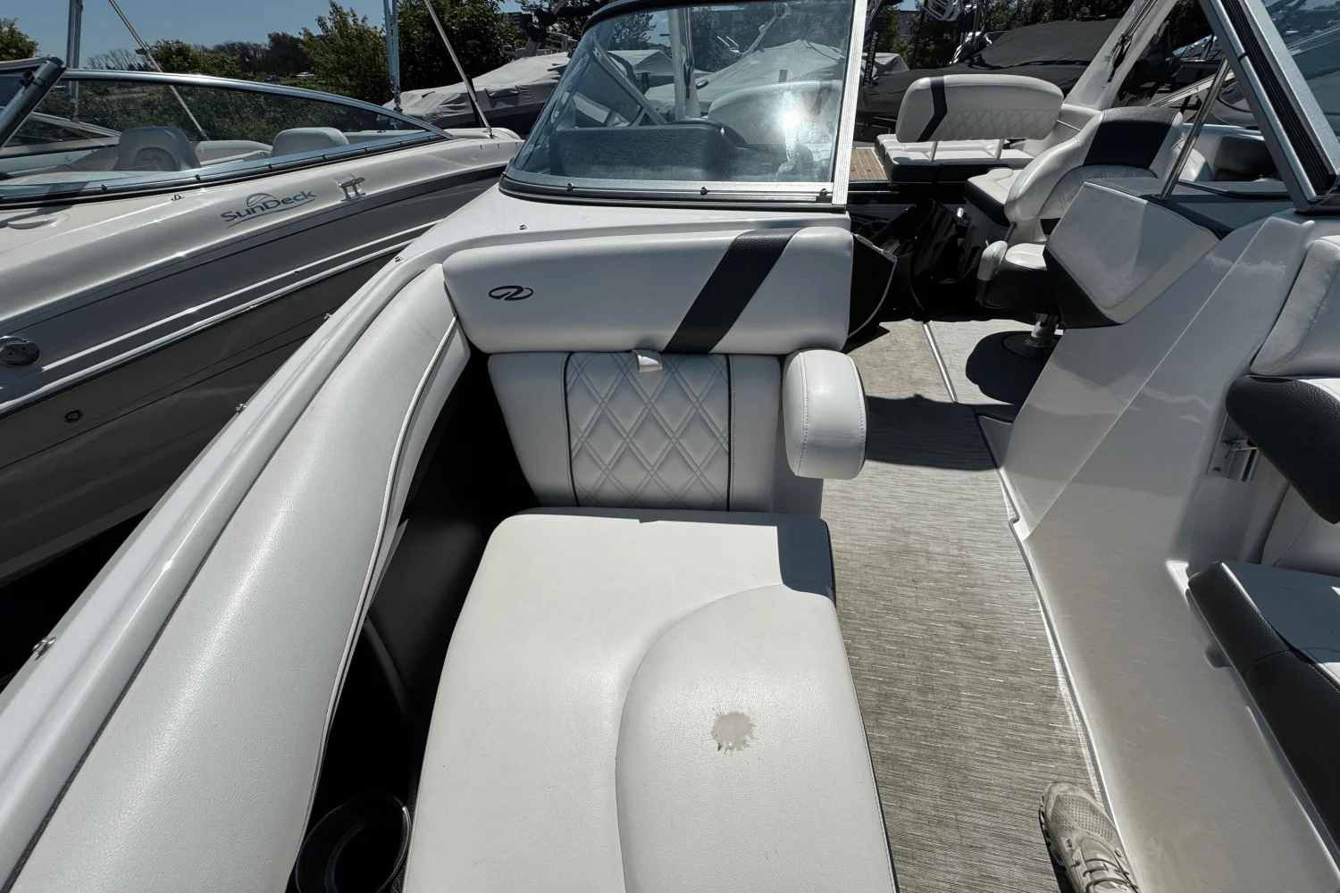 2018 Regal 2300 BOW RIDER Image Thumbnail #23