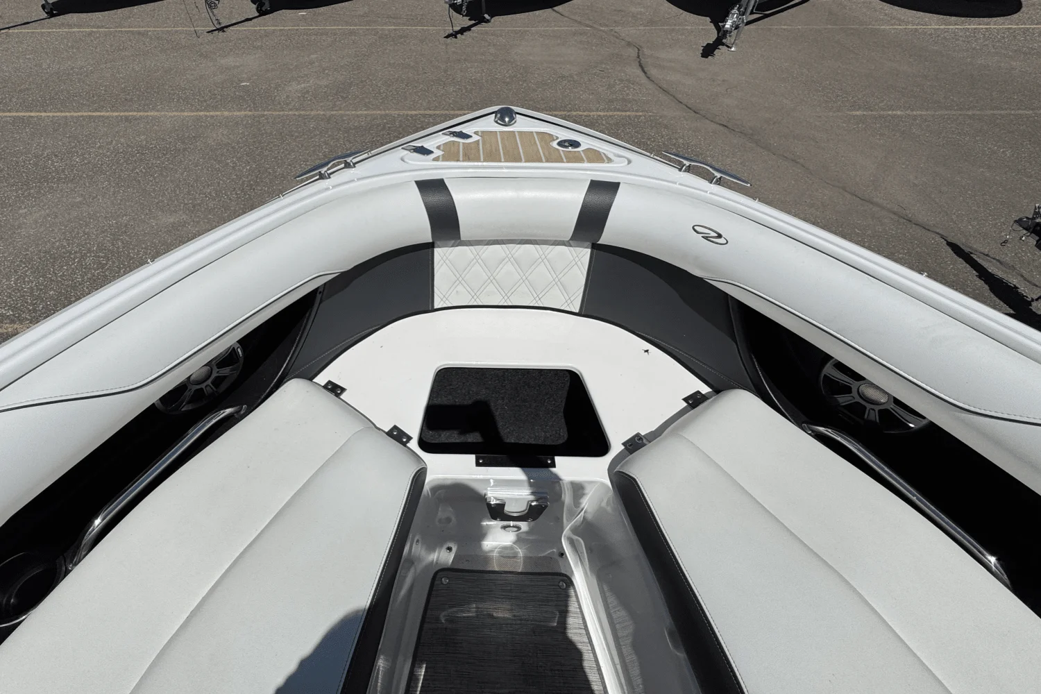 2018 Regal 2300 BOW RIDER Image Thumbnail #21