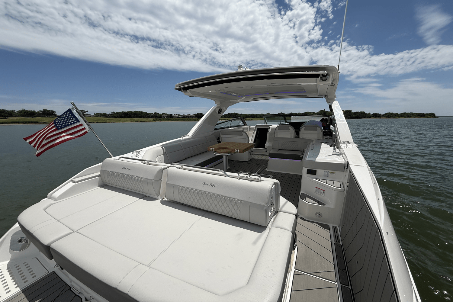 2025 Sea Ray SLX 400 Outboard Image Thumbnail #19