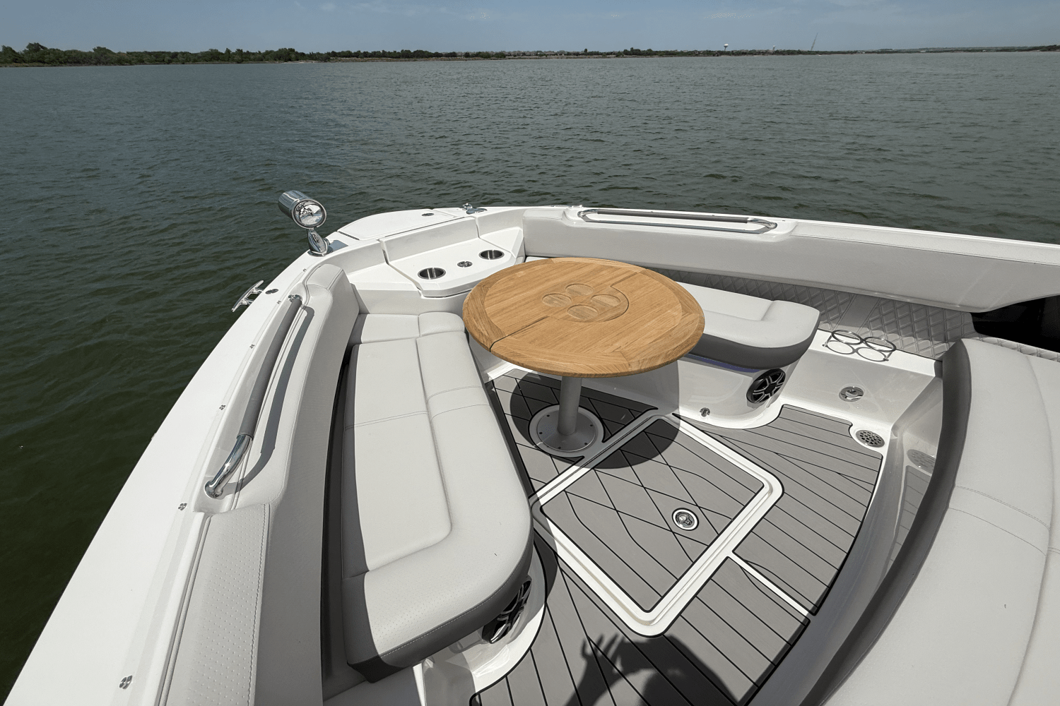 2025 Sea Ray SLX 400 Outboard Image Thumbnail #40