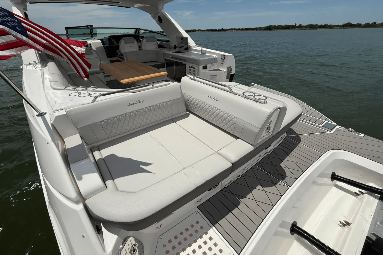 2025 Sea Ray SLX 400 Outboard Image Thumbnail #18