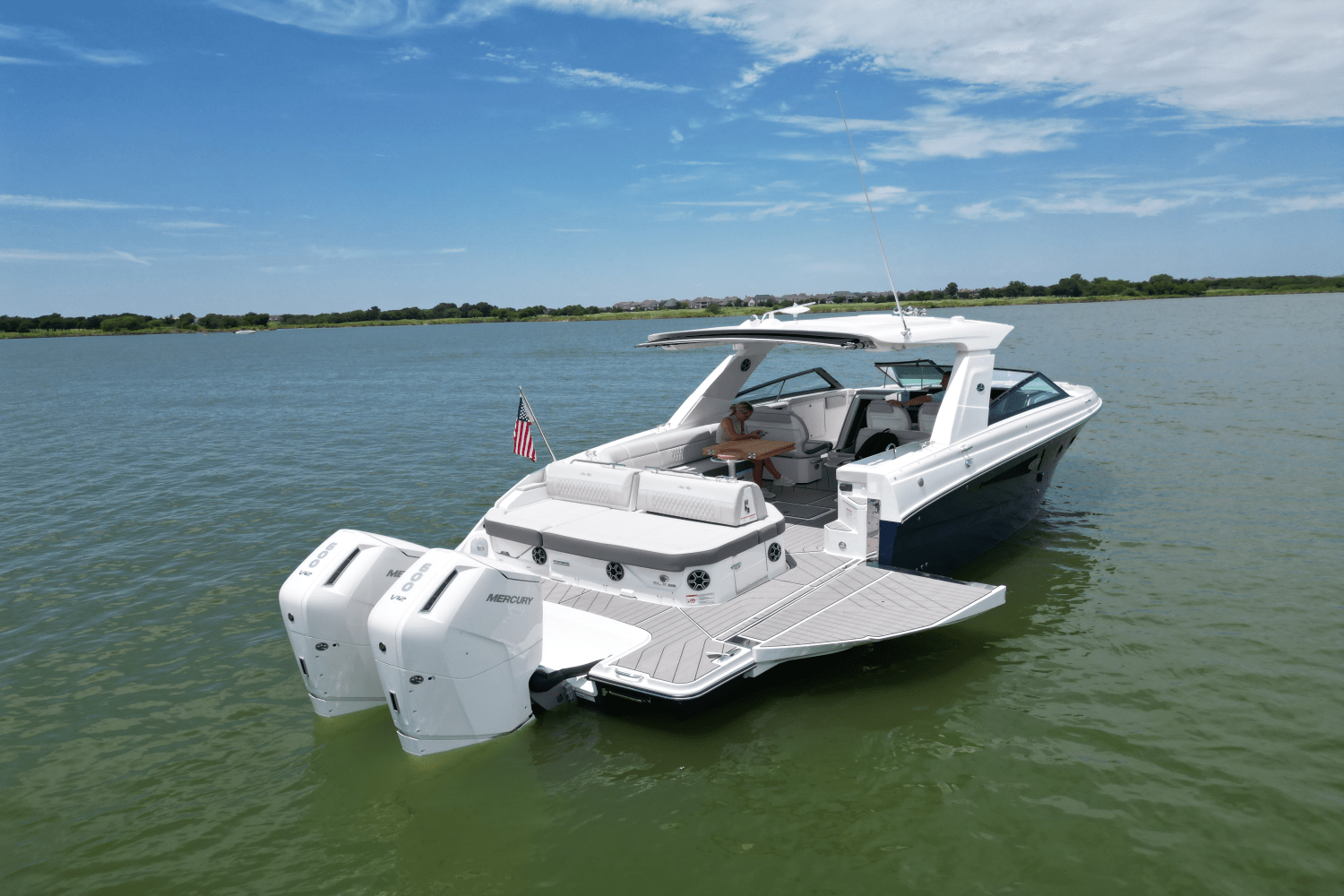 2025 Sea Ray SLX 400 Outboard Image Thumbnail #4