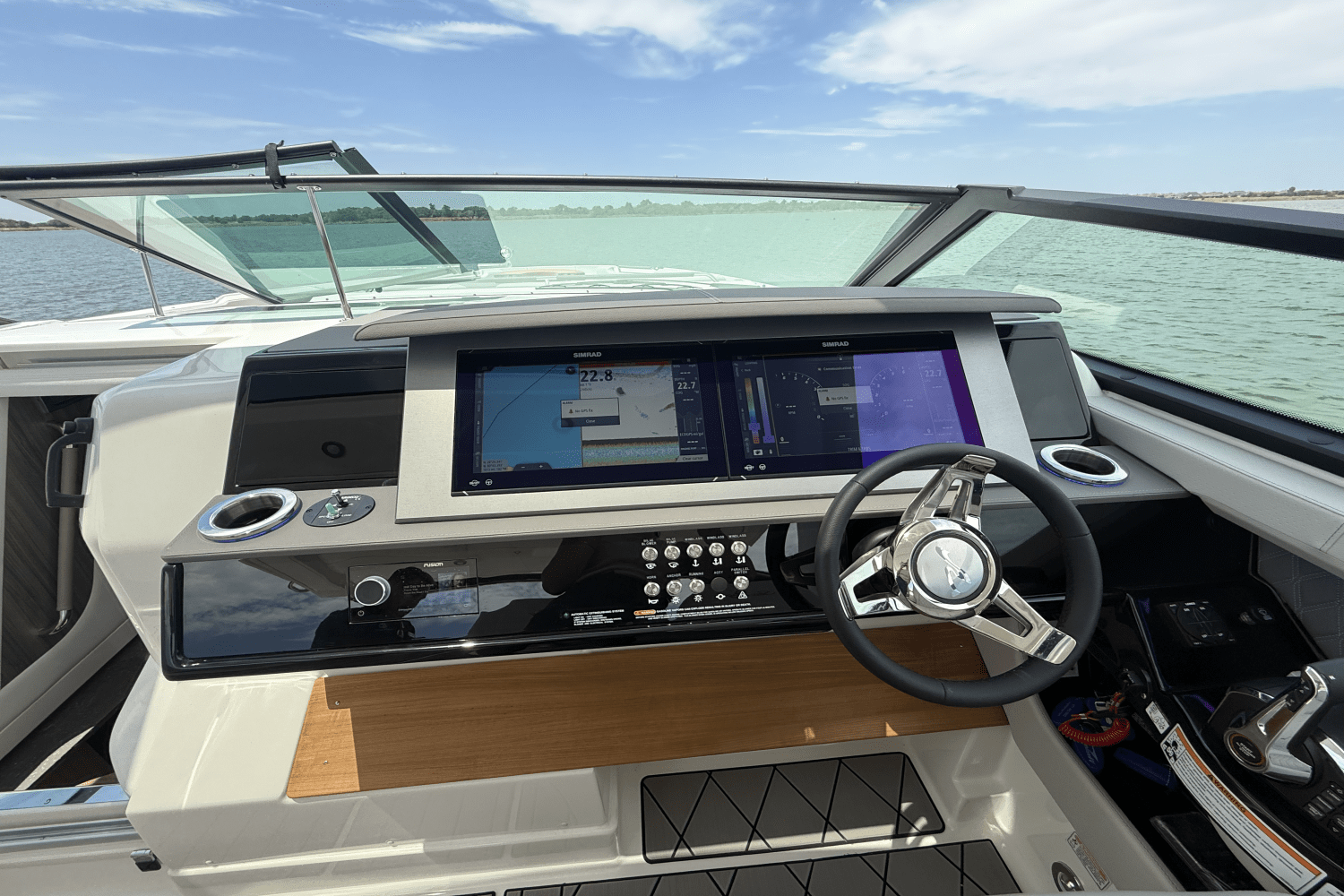2025 Sea Ray SLX 400 Outboard Image Thumbnail #35