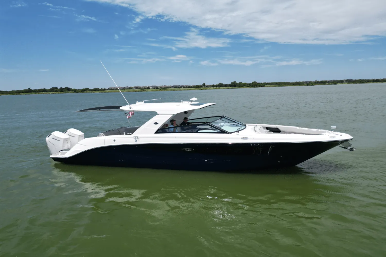 2025 Sea Ray SLX 400 Outboard Image Thumbnail #0