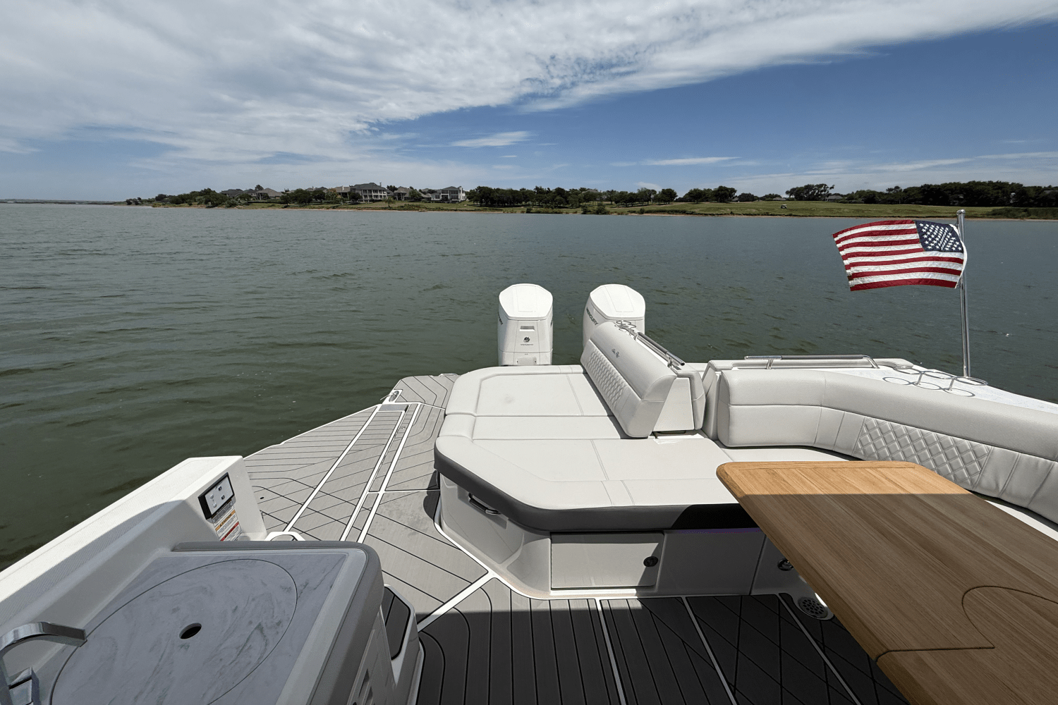 2025 Sea Ray SLX 400 Outboard Image Thumbnail #21